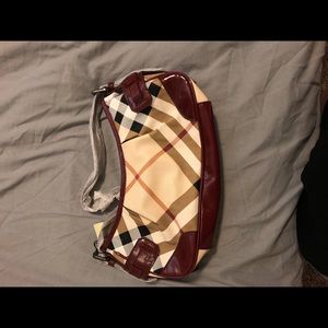 Burberry purse